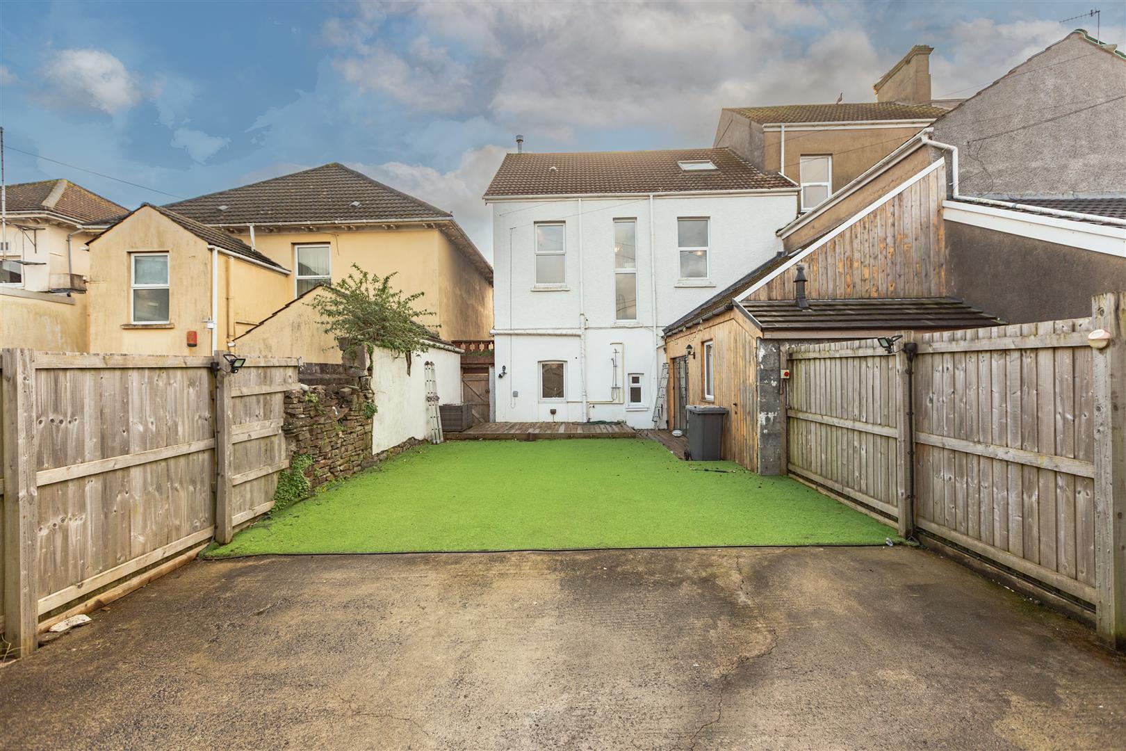 Queen Victoria Road, Llanelli, SA15 2TL